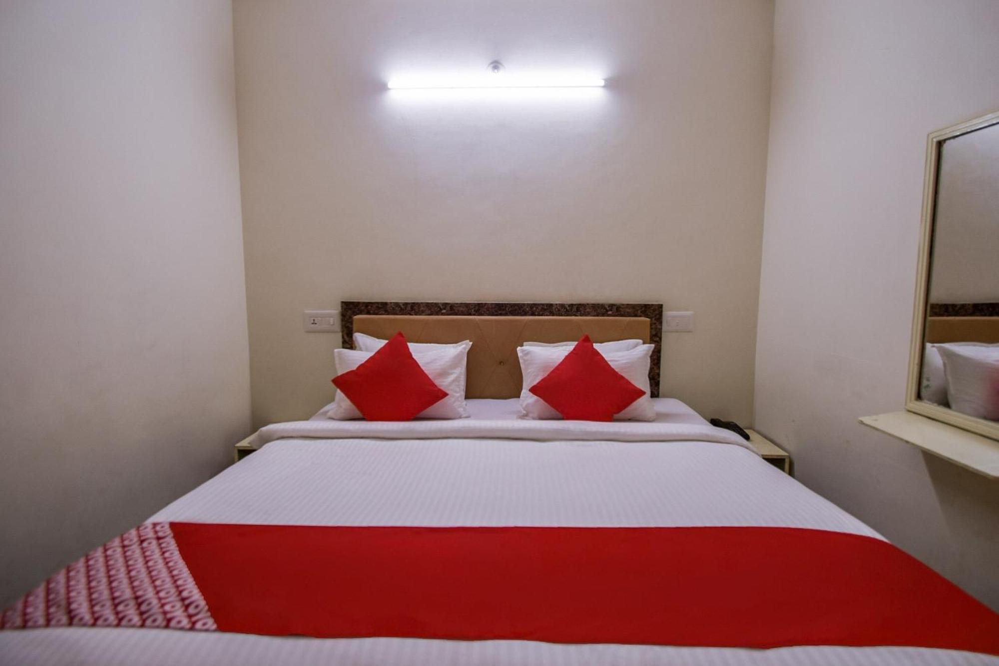 Hotel O Seema Udaipur Bagian luar foto